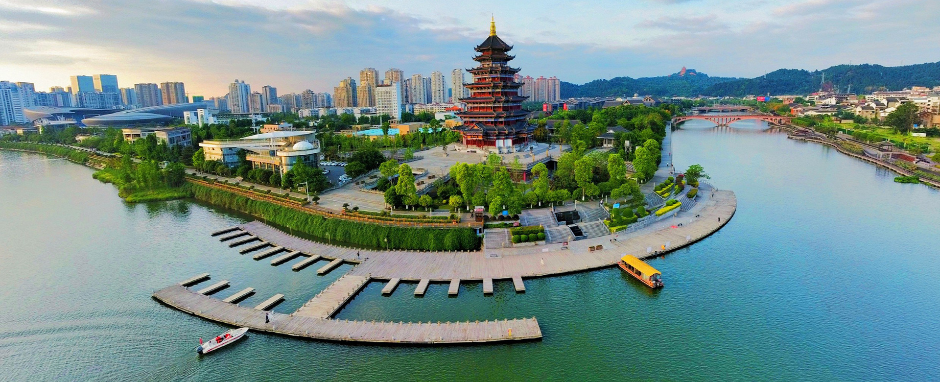 興企愛崗、志美行厲、建功立業(yè)